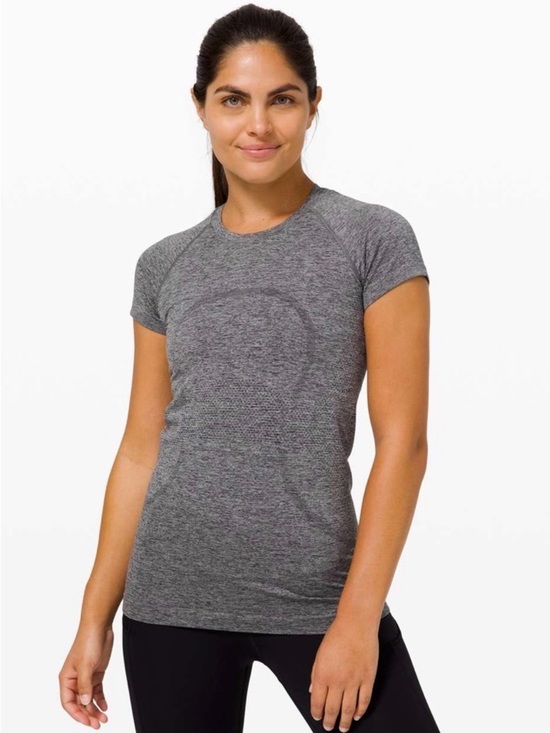 lululemon athletica Tops - Lululemon Athletica Swiftly Tech Heathered Gray Short-Sleeve Flawed Tee Size 10